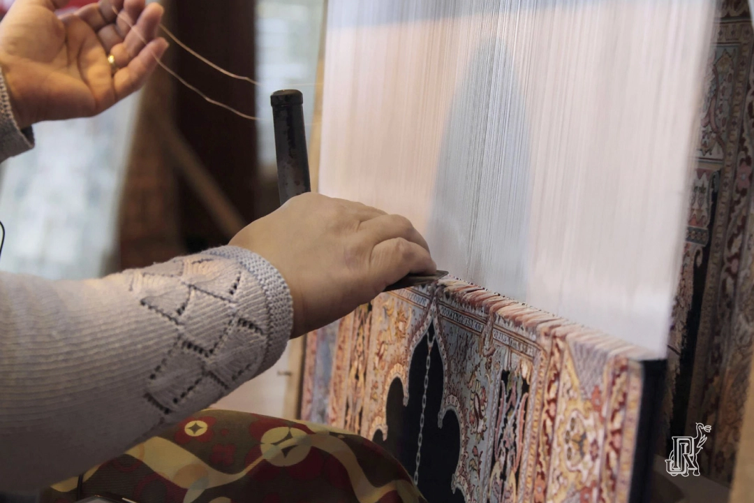 India’s Handmade Woolen Carpets Crafts- JR Exports